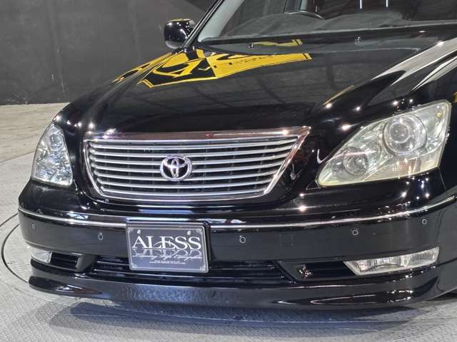 2003 Toyota Celsior – thumbnail 2