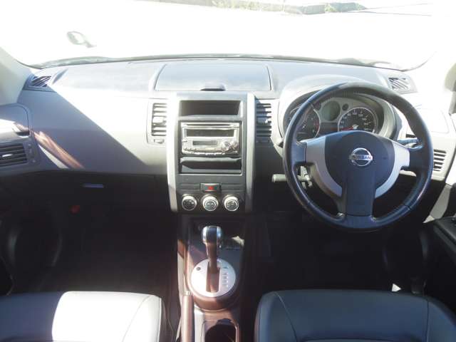 2007 Nissan X-Trail – thumbnail 2