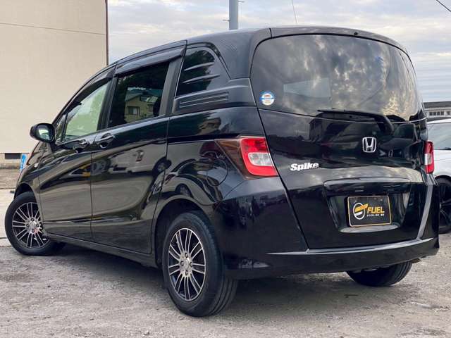 2011 Honda Freed Spike – thumbnail 2