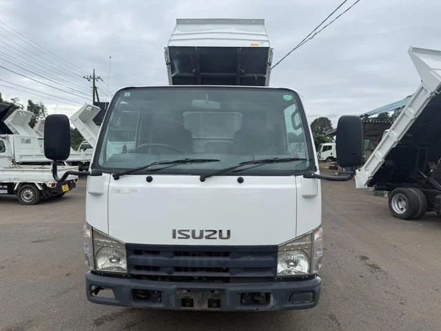 2007 Isuzu Elf – thumbnail 2