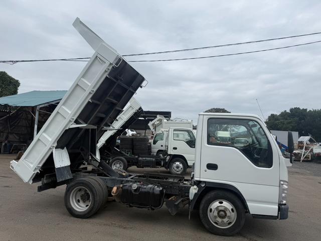 2007 Isuzu Elf – thumbnail 4