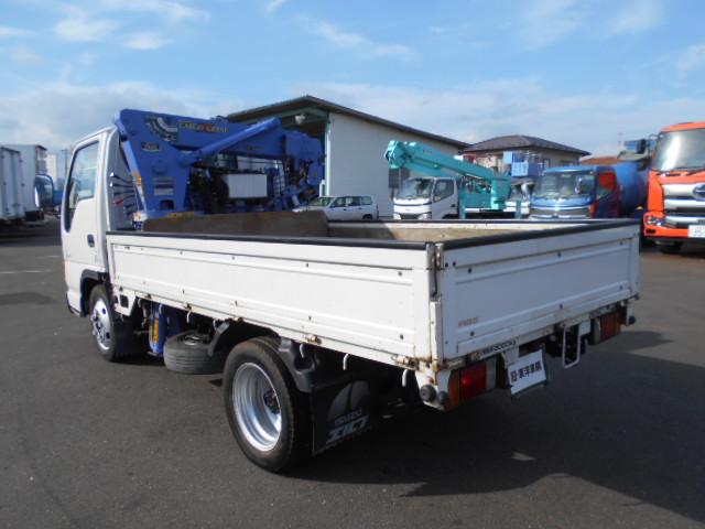 2001 Isuzu Elf – thumbnail 4