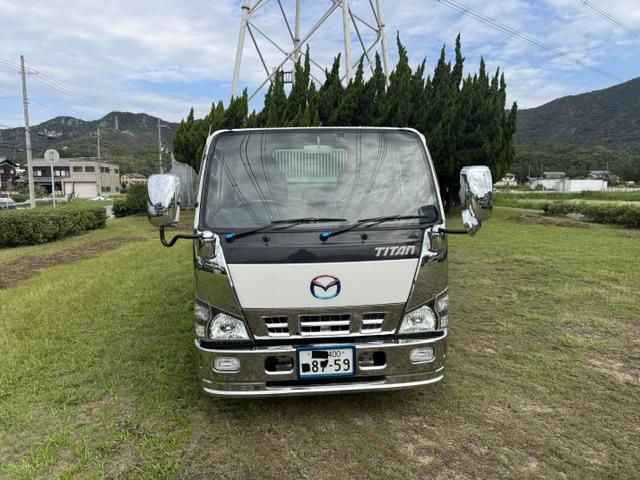 2005 Mazda Titan – thumbnail 4