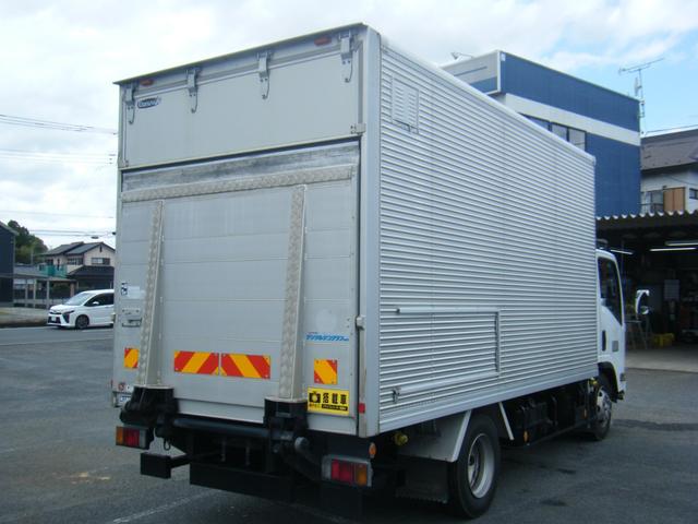 2007 Isuzu Elf – thumbnail 3