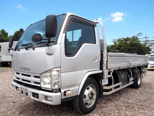 2011 Isuzu Elf
