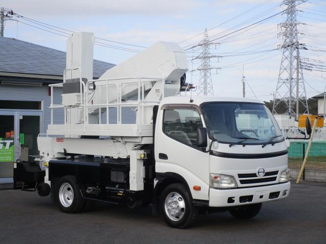 2011 Hino Dutro – thumbnail 2
