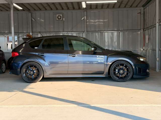 2008 Subaru Impreza Hatchback STI – thumbnail 4