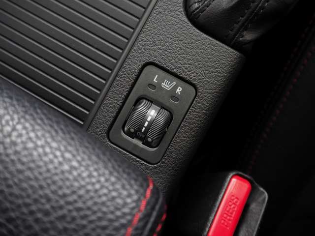 2011 Subaru Impreza STI – thumbnail 4
