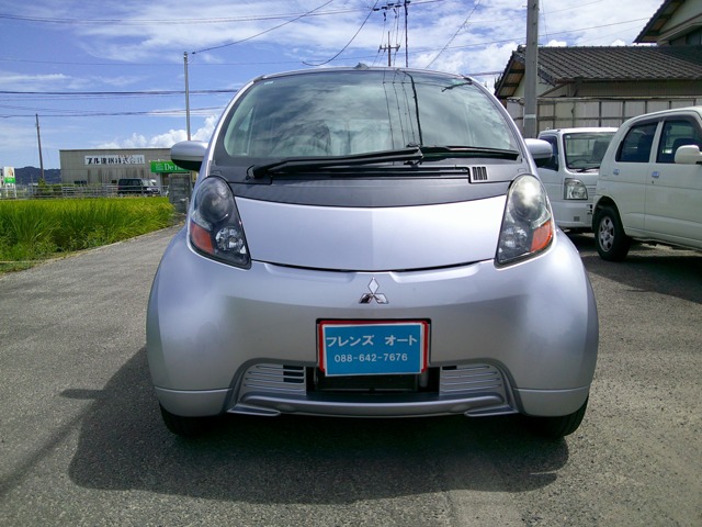 2011 Mitsubishi i