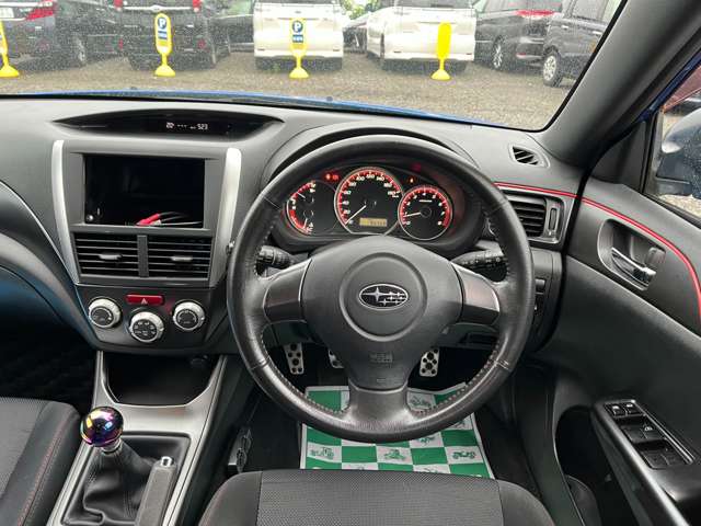 2011 Subaru Impreza Hatchback – thumbnail 3