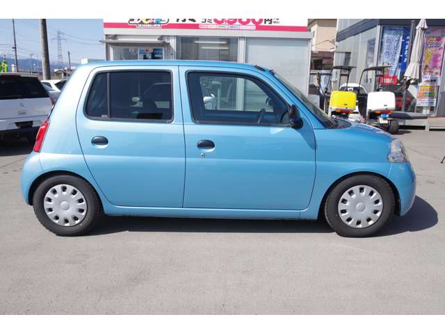 2011 Daihatsu Esse – thumbnail 4