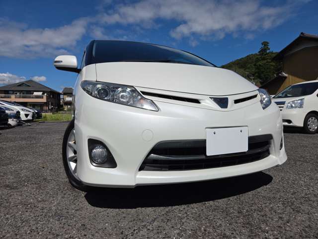 2009 Toyota Estima – thumbnail 2