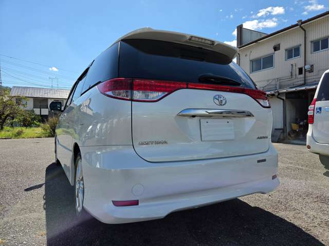 2009 Toyota Estima – thumbnail 4