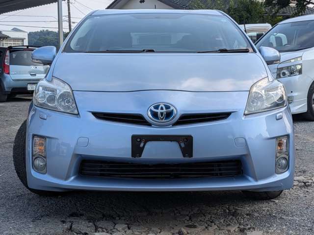 2011 Toyota Prius – thumbnail 2