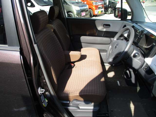 2011 Nissan Moco – thumbnail 4