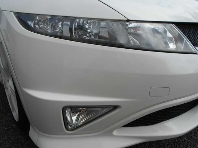 2011 Honda Civic Type R Euro – thumbnail 4