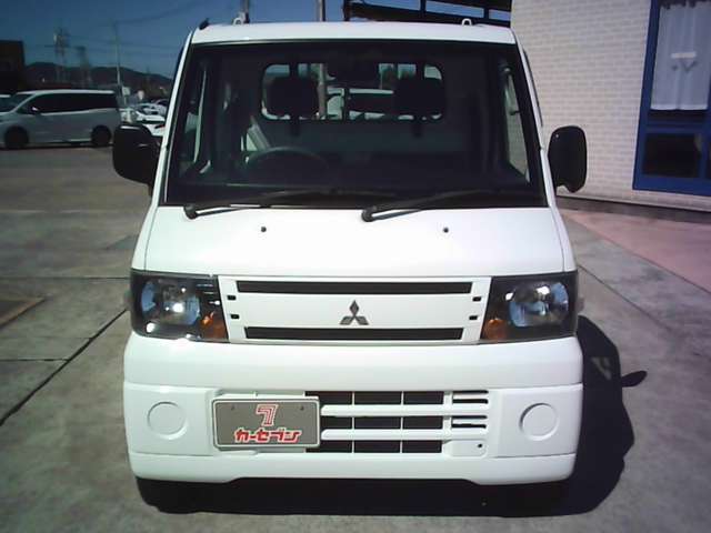 2010 Mitsubishi Minicab Truck – thumbnail 2