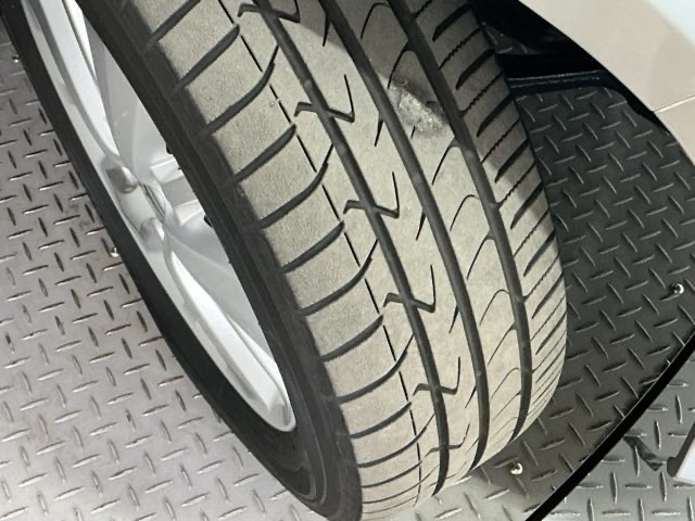 2011 Honda Elysion – thumbnail 3