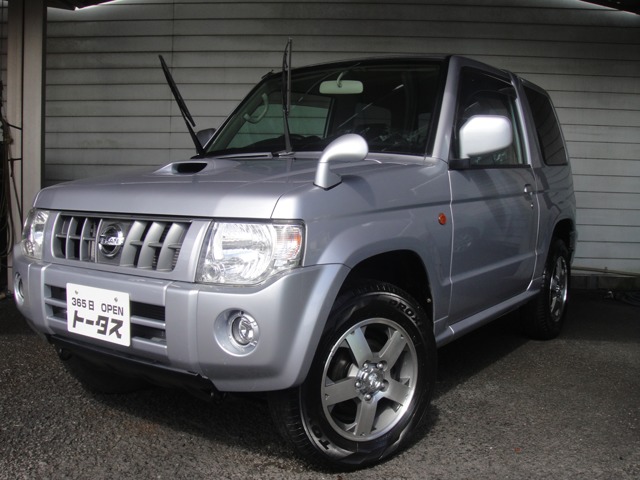 2010 Nissan Kix