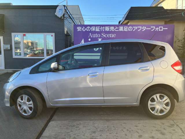 2011 Honda Fit – thumbnail 3