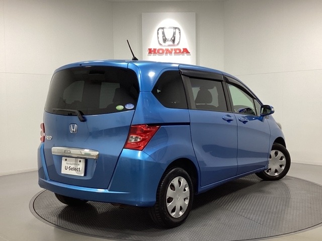 2011 Honda Freed – thumbnail 3