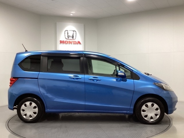 2011 Honda Freed – thumbnail 4