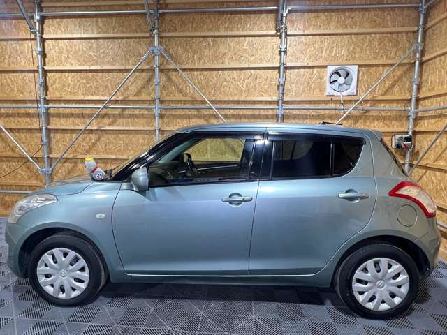 2011 Suzuki Swift – thumbnail 3