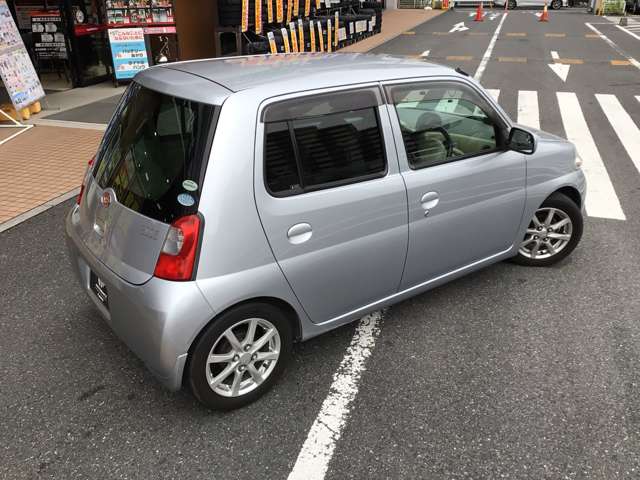 2011 Daihatsu Esse – thumbnail 3