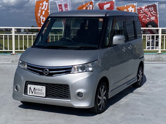 2011 Nissan Roox