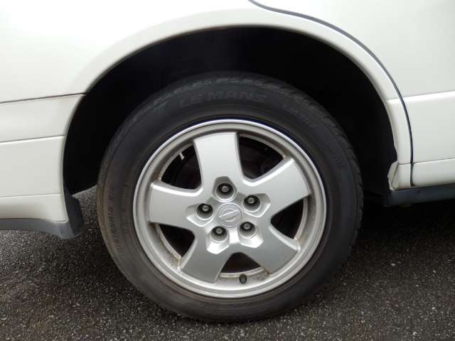 1998 Nissan Gloria – thumbnail 3