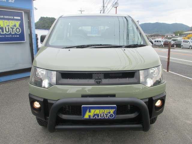 2009 Mitsubishi Delica D:5 – thumbnail 2