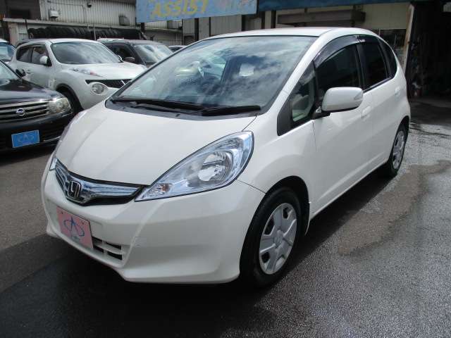 2011 Honda Fit Hybrid – thumbnail 2