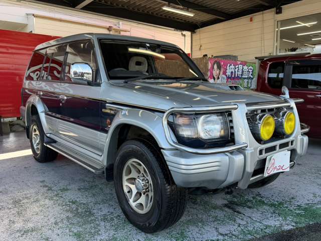 1996 Mitsubishi Pajero – thumbnail 3