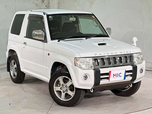 2011 Mitsubishi Pajero Mini – thumbnail 3