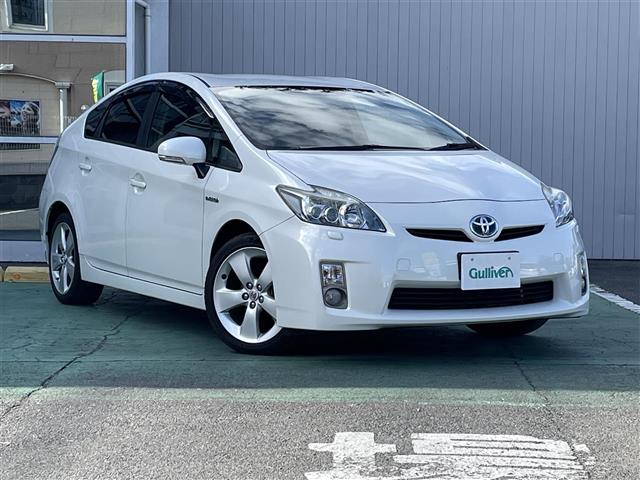 2011 Toyota Prius – thumbnail 2