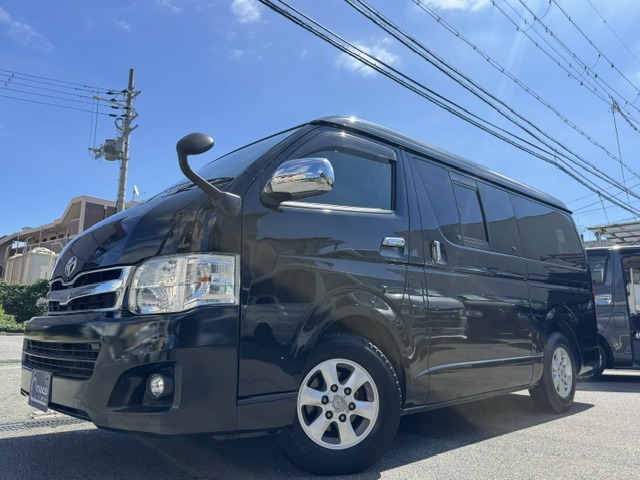 2011 Toyota Hiace