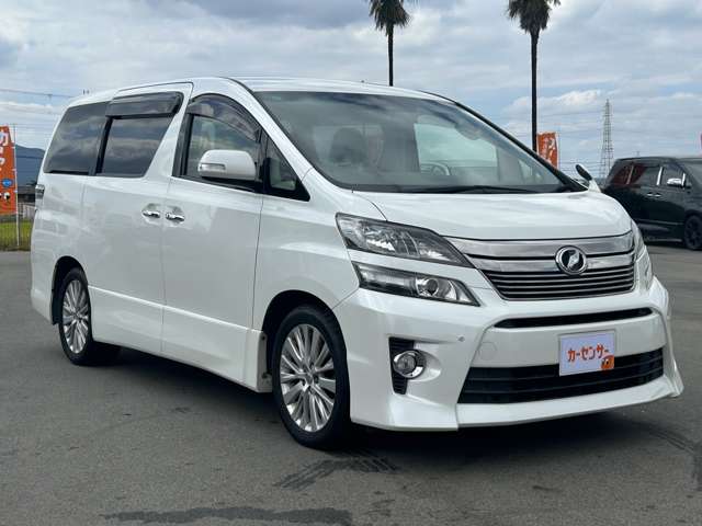 2011 Toyota Vellfire – thumbnail 4