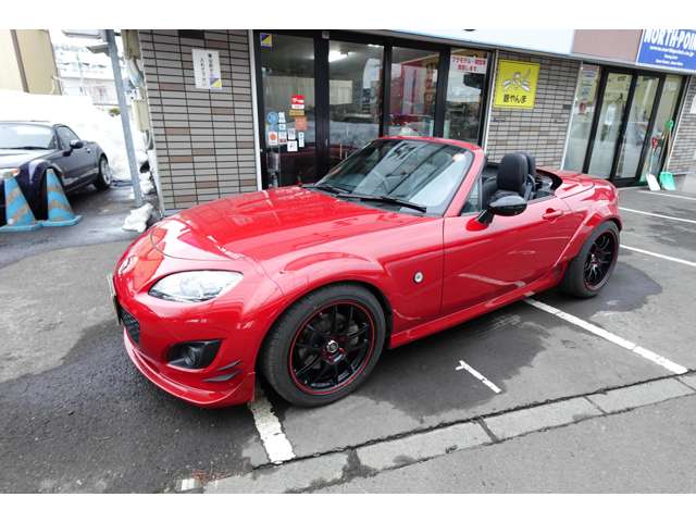 2011 Mazda Roadster – thumbnail 2