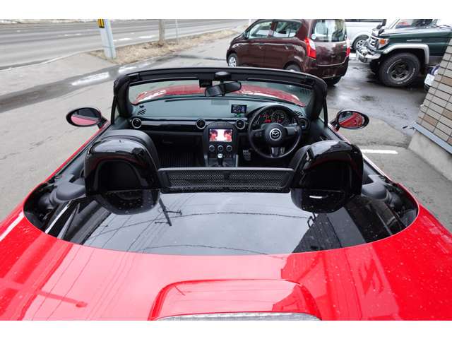 2011 Mazda Roadster – thumbnail 4