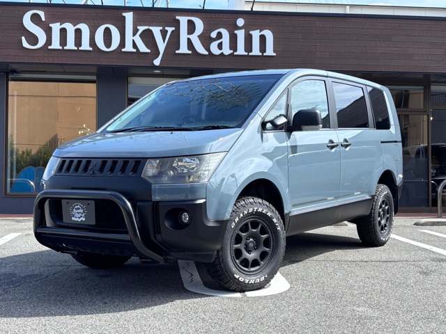 2009 Mitsubishi Delica D:5