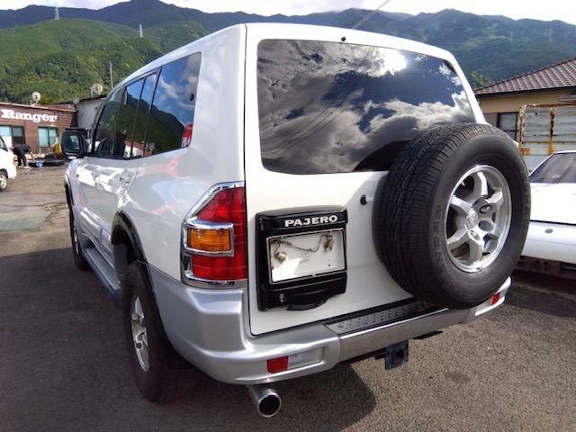 1999 Mitsubishi Pajero – thumbnail 2