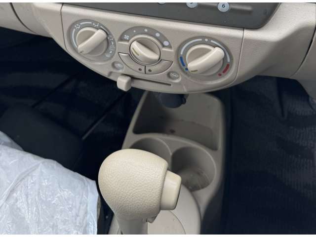 2011 Mazda Carol – thumbnail 4
