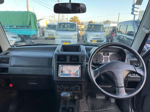2004 Mitsubishi Pajero Mini – thumbnail 3