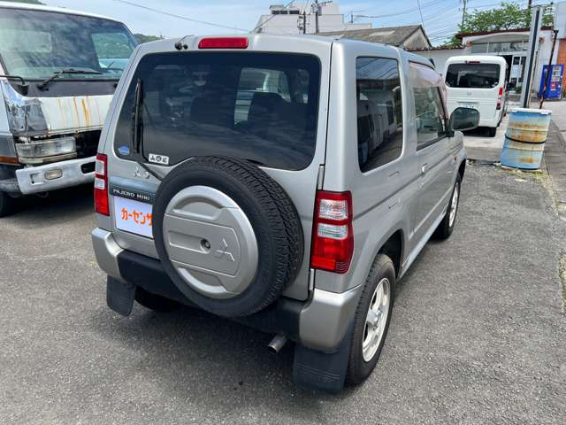 2004 Mitsubishi Pajero Mini – thumbnail 4