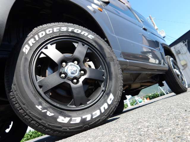 2001 Mitsubishi Pajero Mini – thumbnail 2