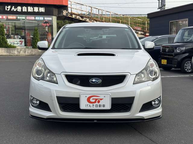 2011 Subaru Legacy Touring Wagon – thumbnail 3