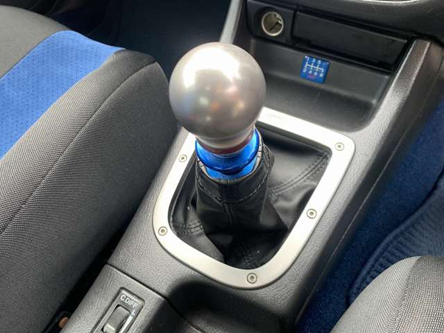 2002 Subaru Impreza STI – thumbnail 4
