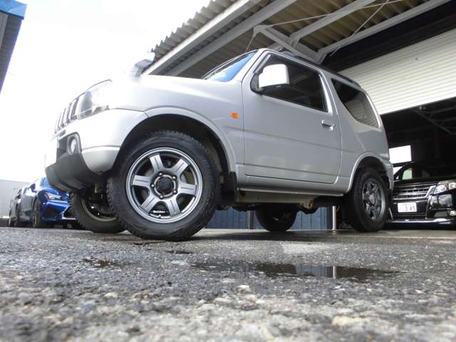 2011 Suzuki Jimny – thumbnail 2
