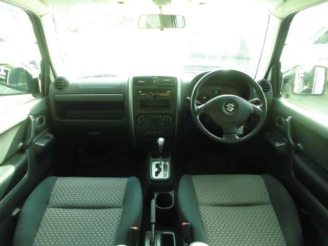 2011 Suzuki Jimny – thumbnail 4