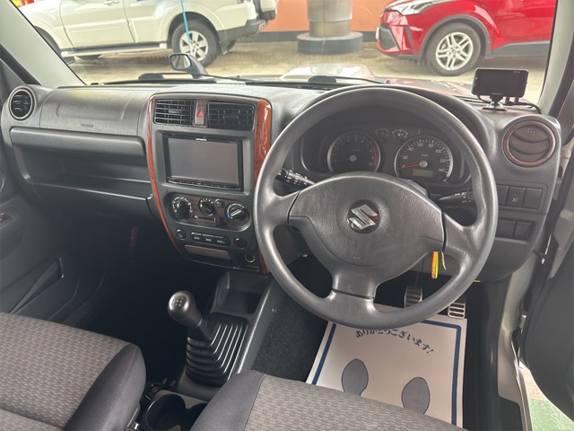 2005 Suzuki Jimny – thumbnail 3